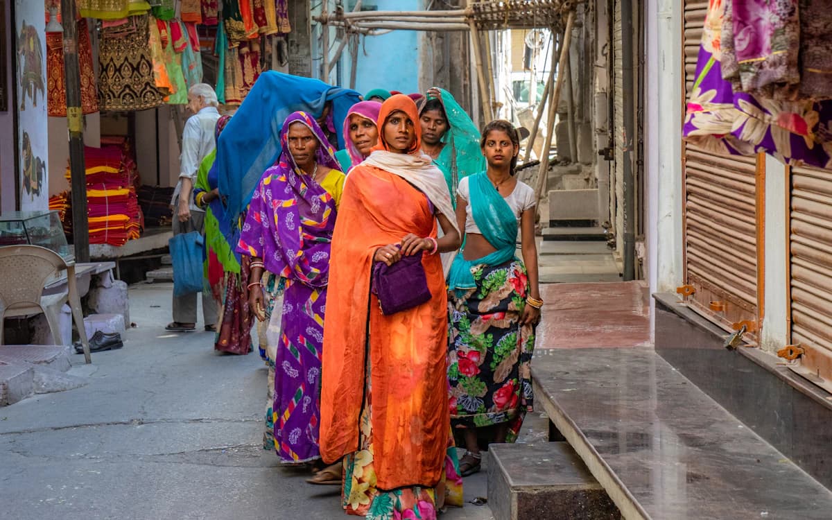 Customer Profiling Survey in India: Build 360-Degree Personas Beyond Age and Gender